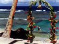 7070-1-flowers-beach-sarah.jpg