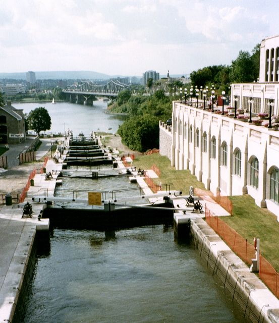 building00018p.jpg
